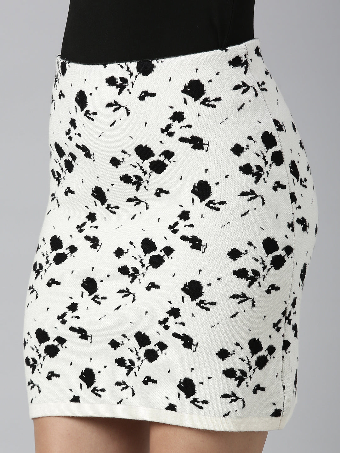 Women's Cream Printed Pencil Mini Skirt