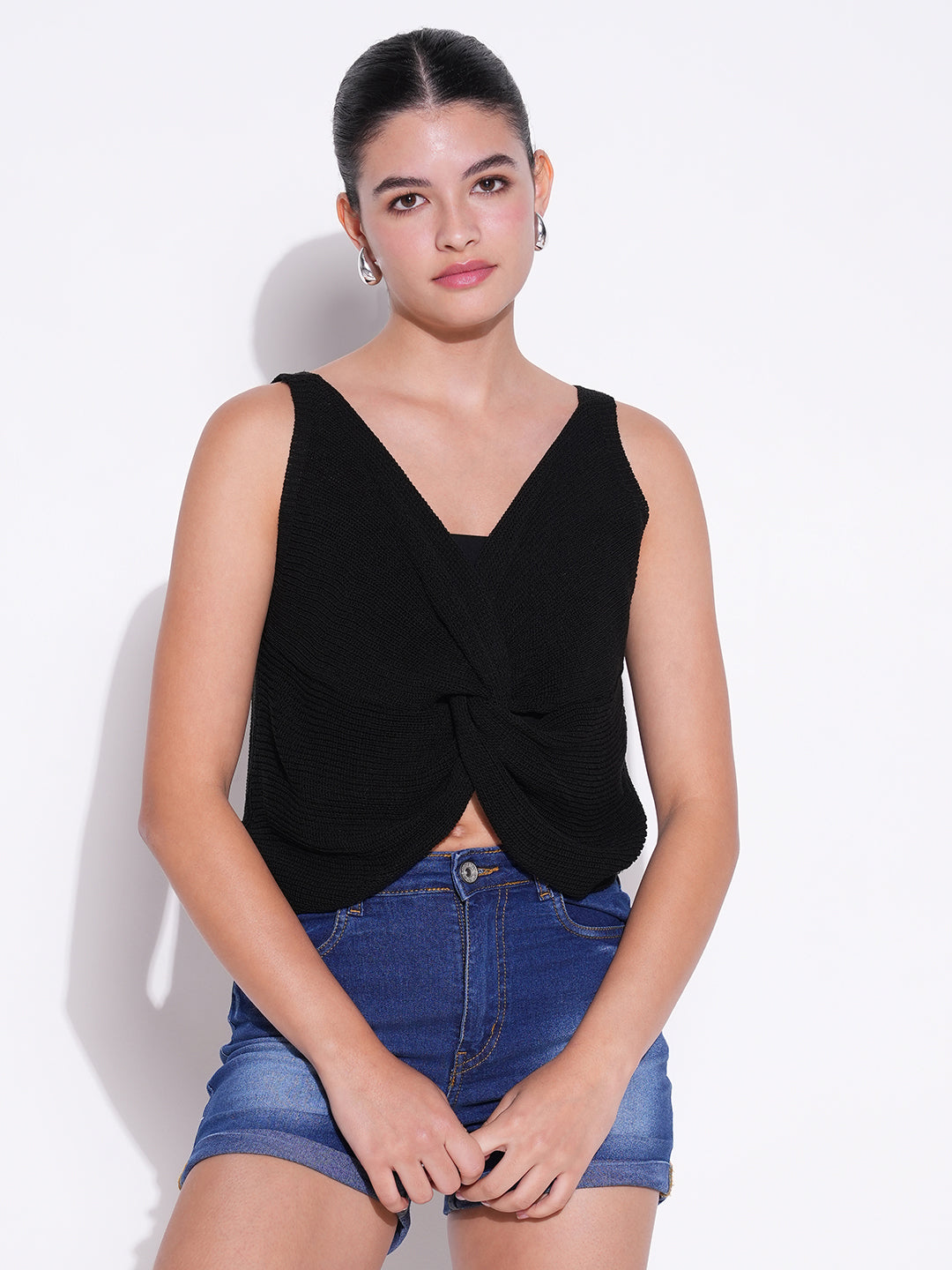 Women's Black V-Neck Sleeveless Twisted Crop Top
