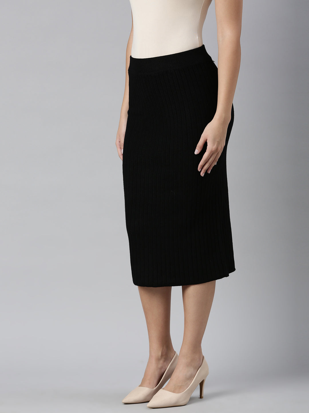 Women's Self Design Black Straight Midi Skirt