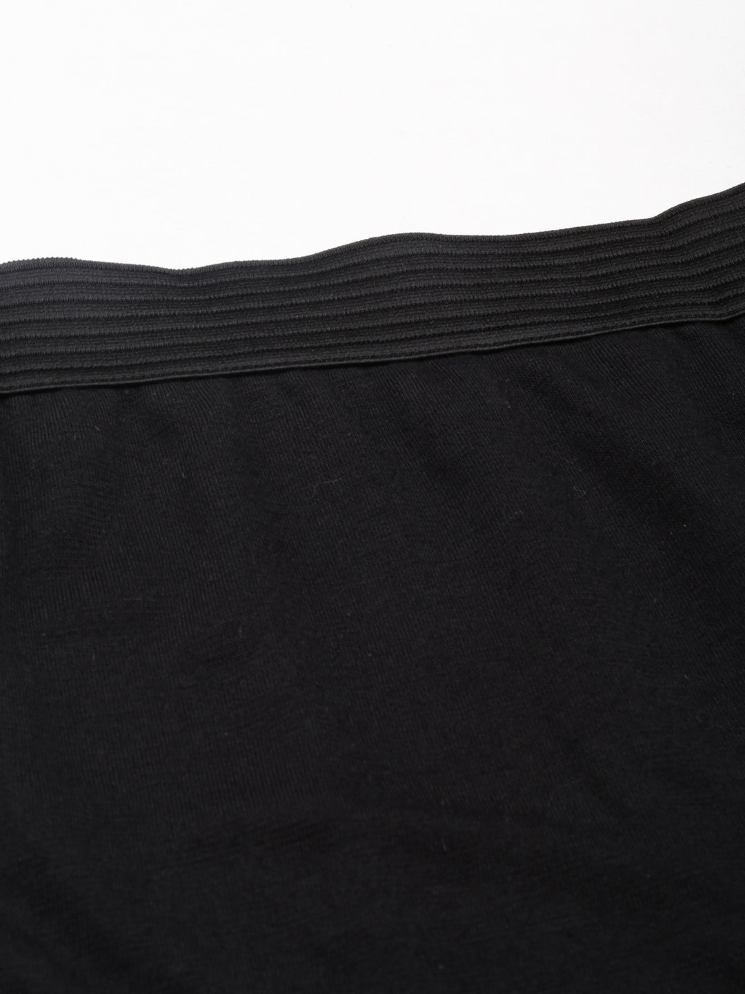 Women's Black Mid-Rise Straight Mini Skirt