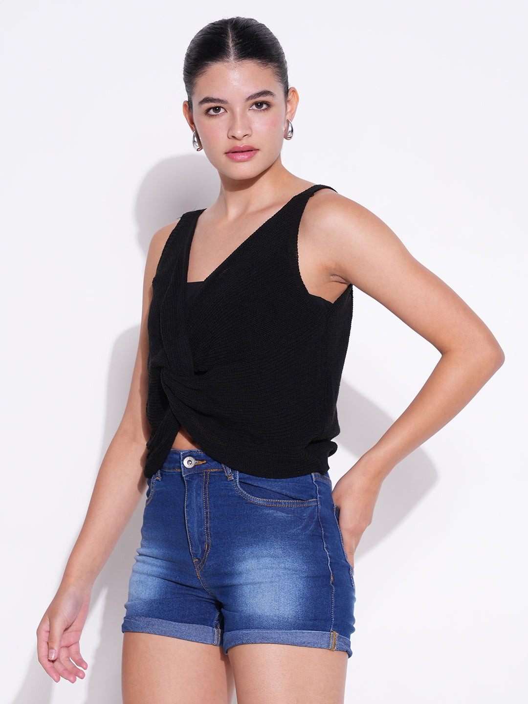 Women's Black V-Neck Sleeveless Twisted Crop Top
