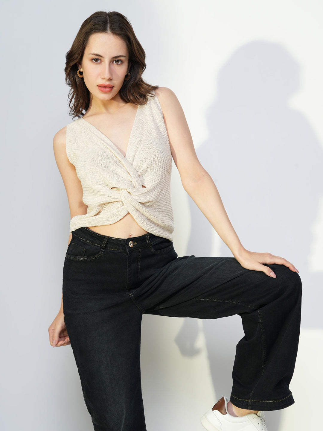 Women's Cream V-Neck Sleeveless Twisted Crop Top