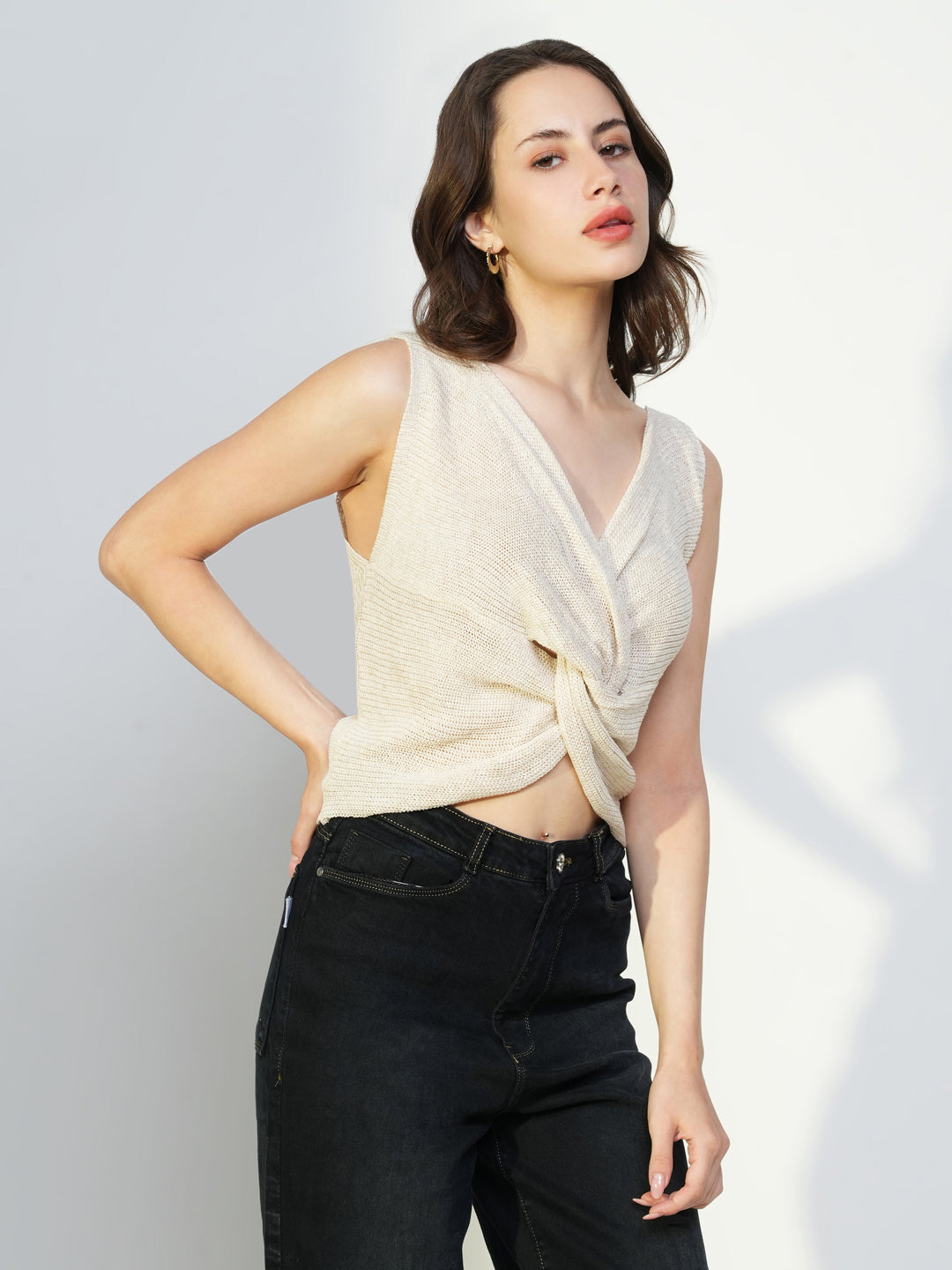 Women's Cream V-Neck Sleeveless Twisted Crop Top
