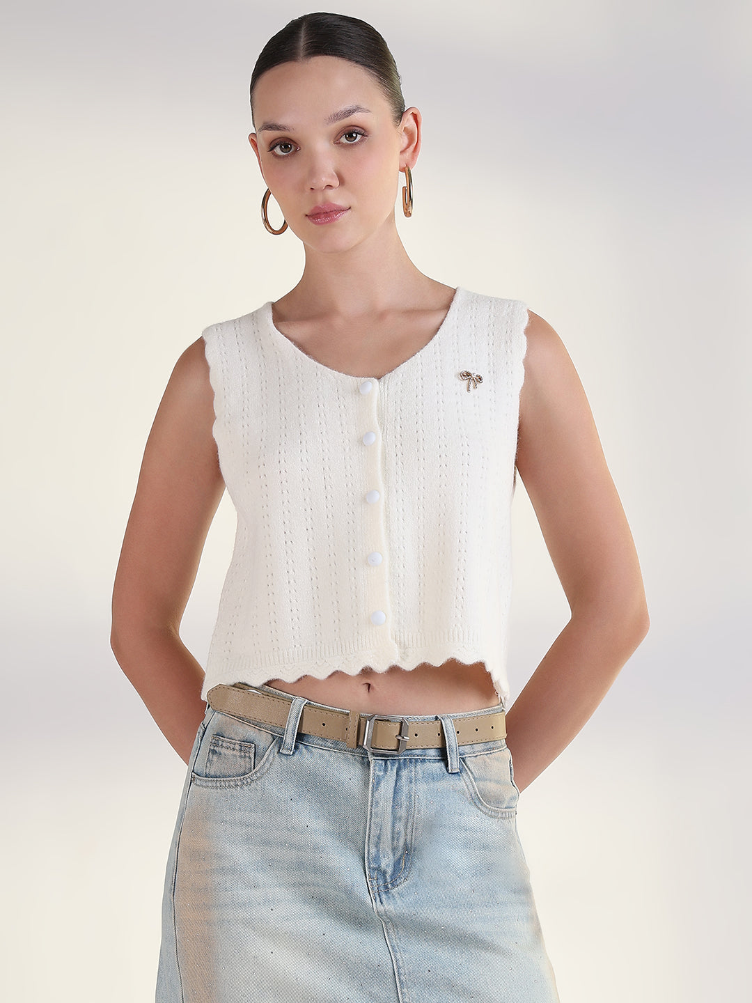 Women's White V-Neck Solid Crop Top