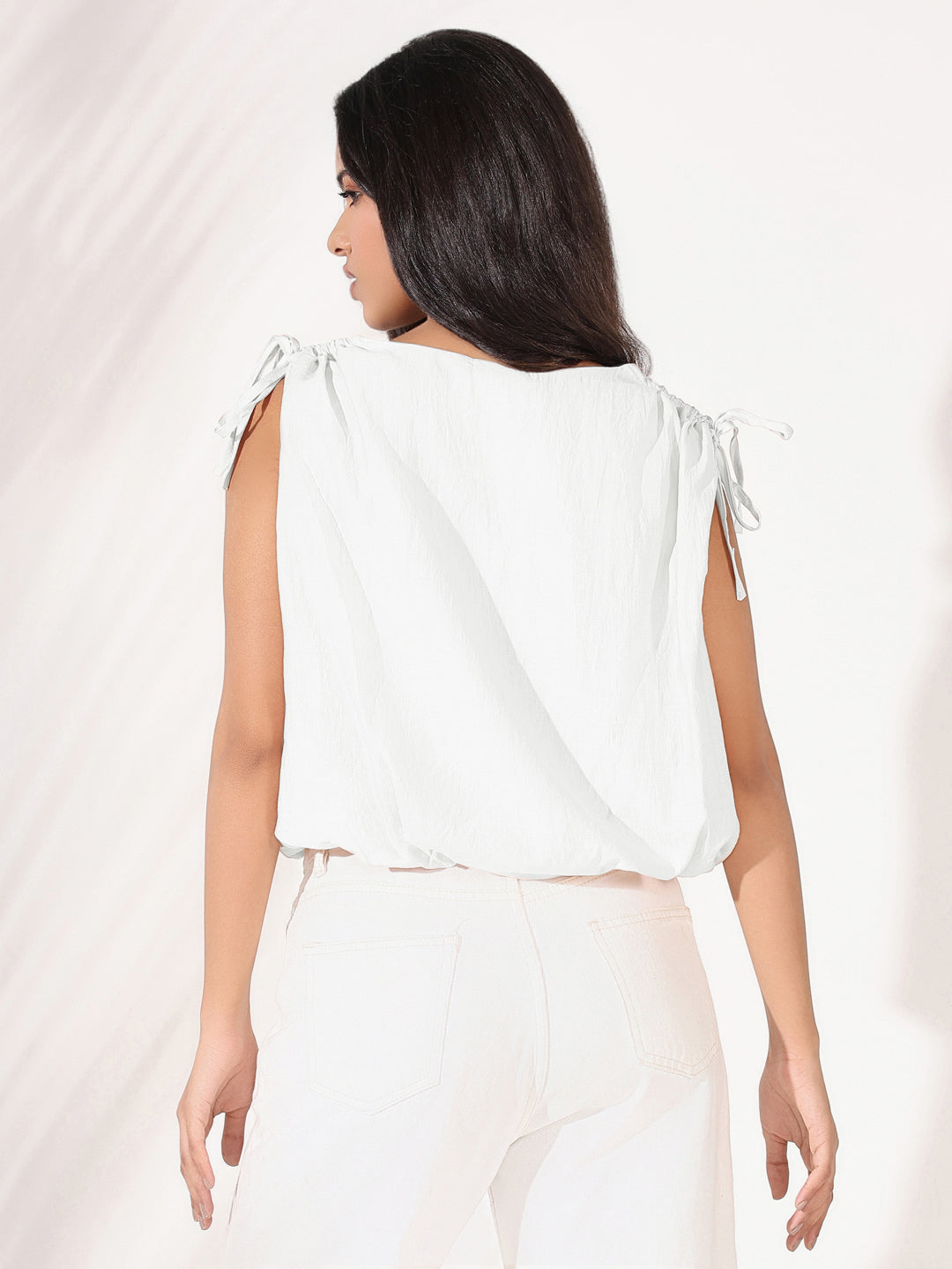 Women's Solid White V-Neck Blouson Crop Top