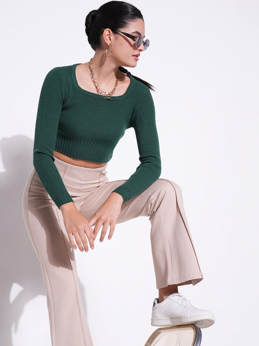 Women's Green Solid Round Neck Fitted Crop Top