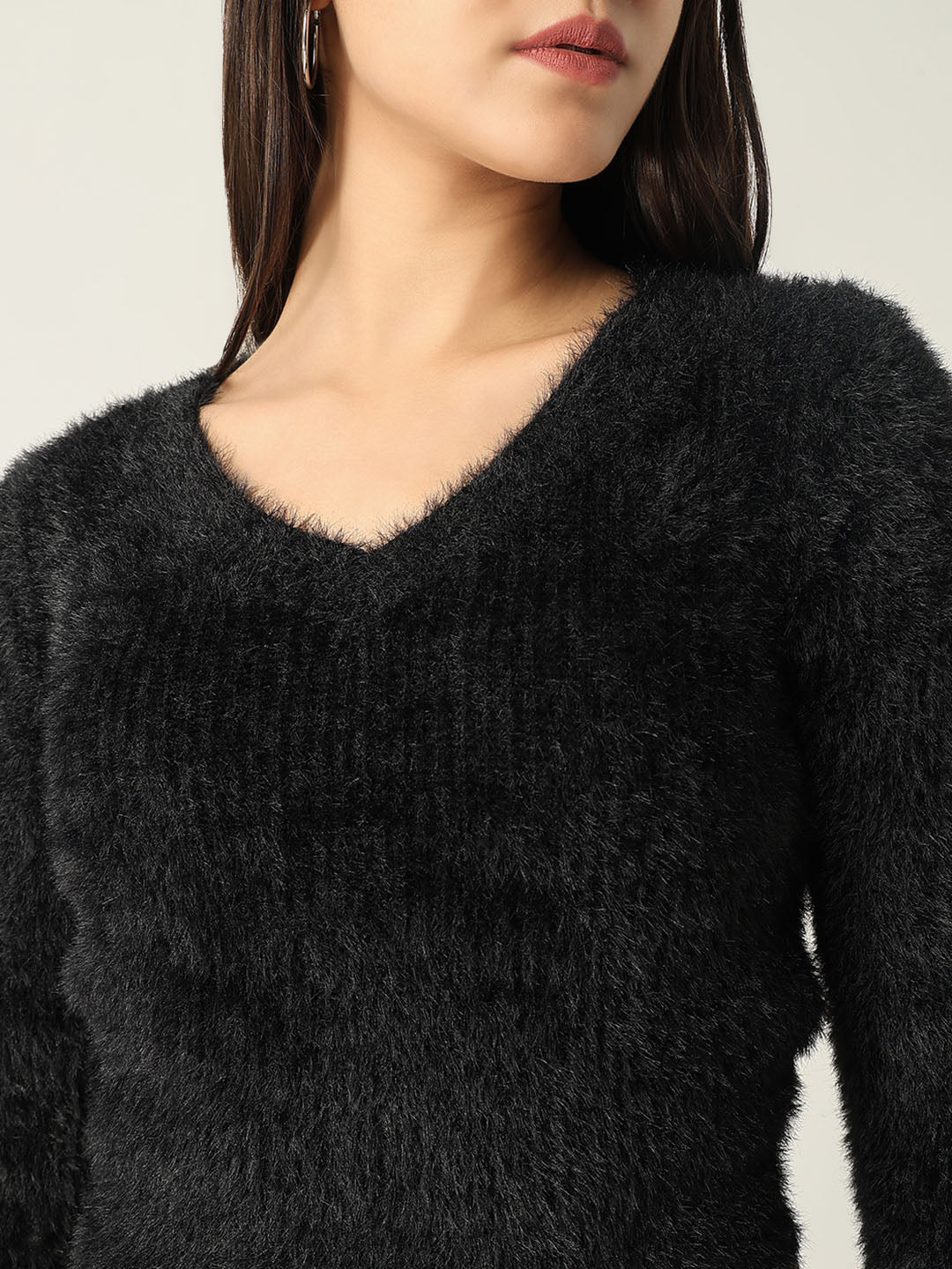 Women's Black V-Neck Acrylic Fitted Crop Top