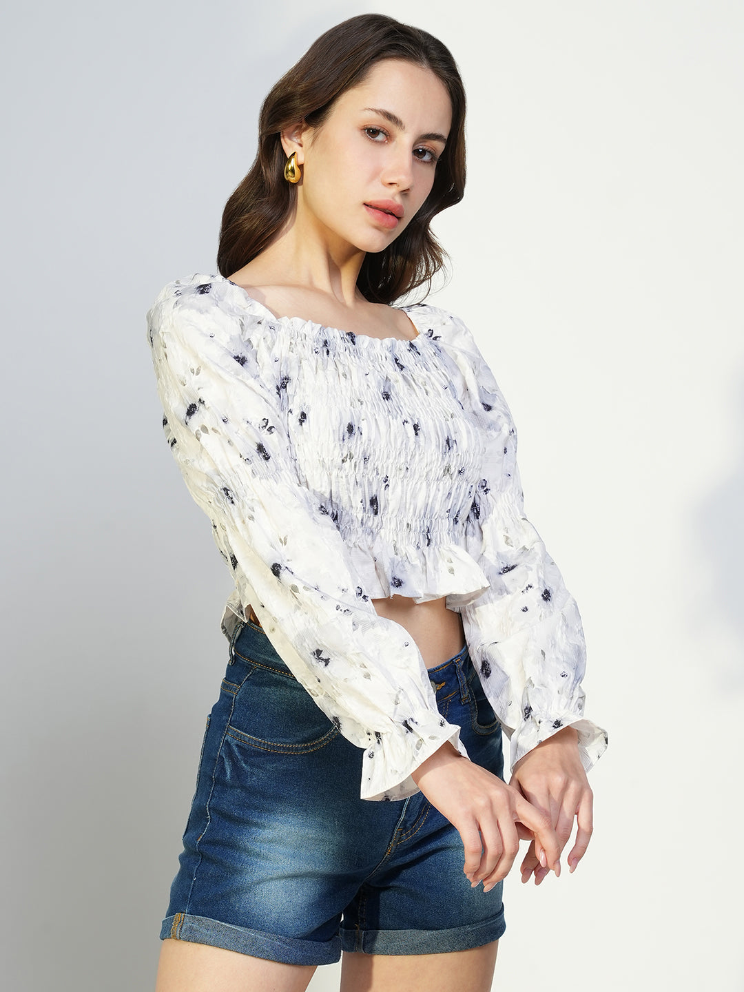 Women's Grey Floral Printed Puff Sleeve Crepe Crop Top