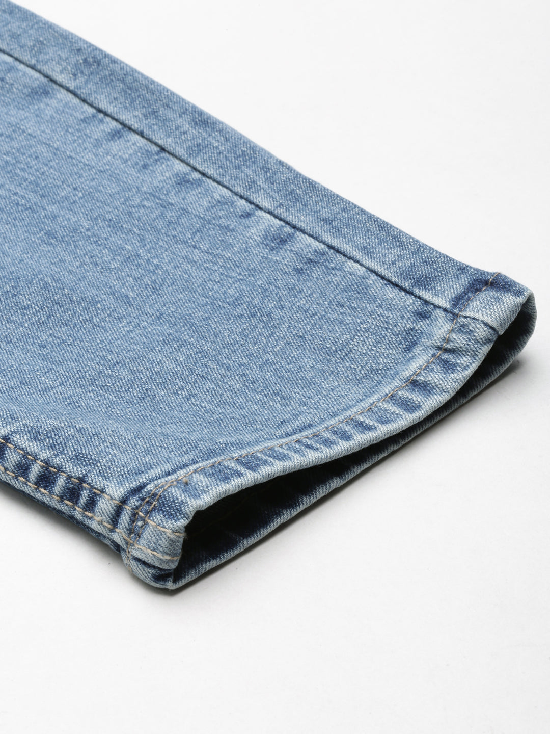 Women's Blue High-Rise Mom Fit Light Fade Medium Shade Denim Jeans