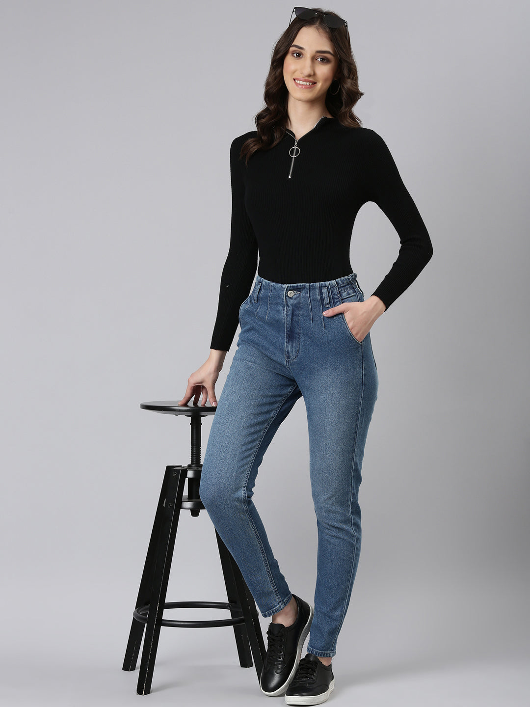 Women's Blue High-Rise Mom Fit Denim Jeans