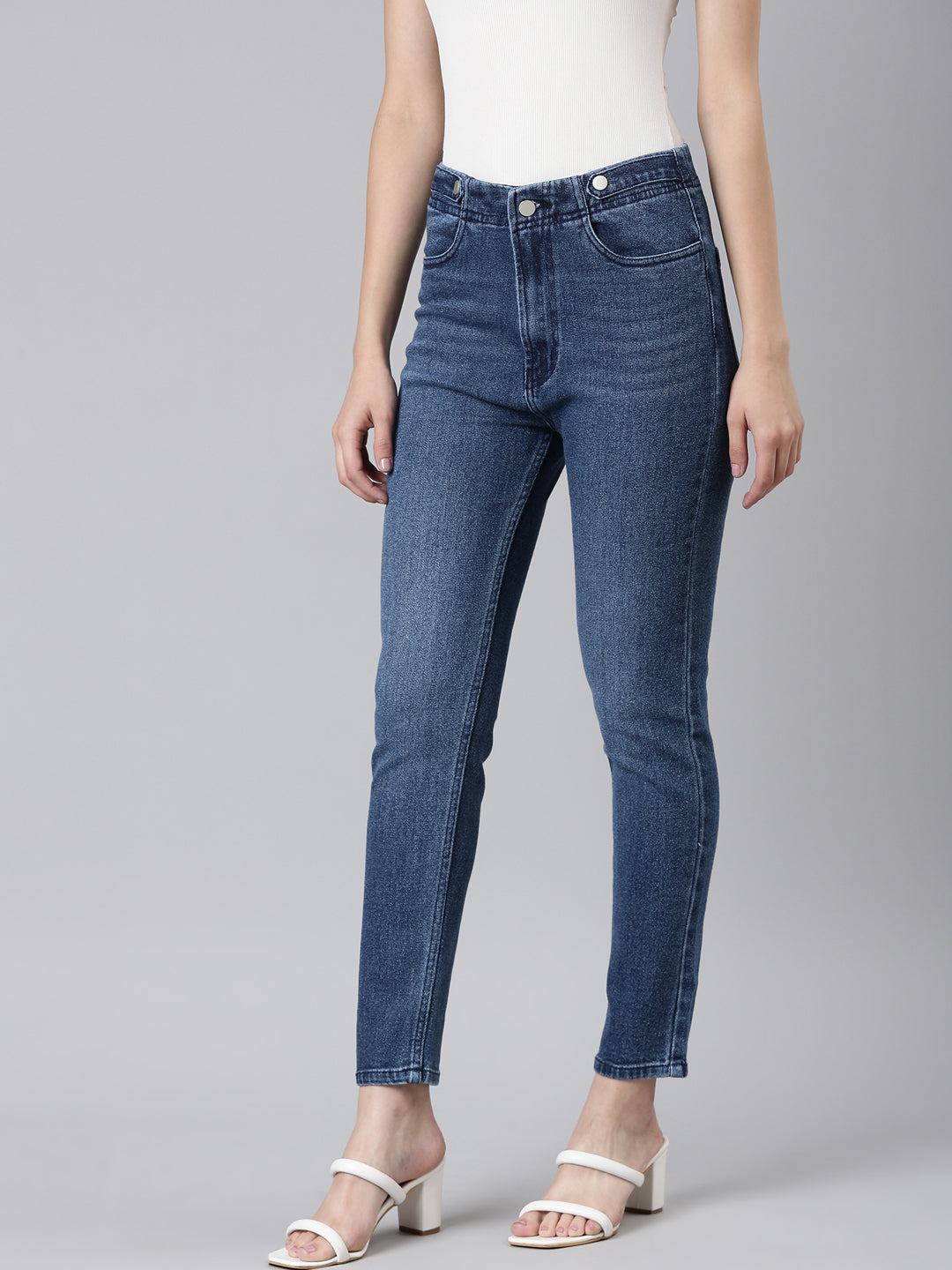 Women's Blue Regular Fit Mid-Rise Denim Jeans