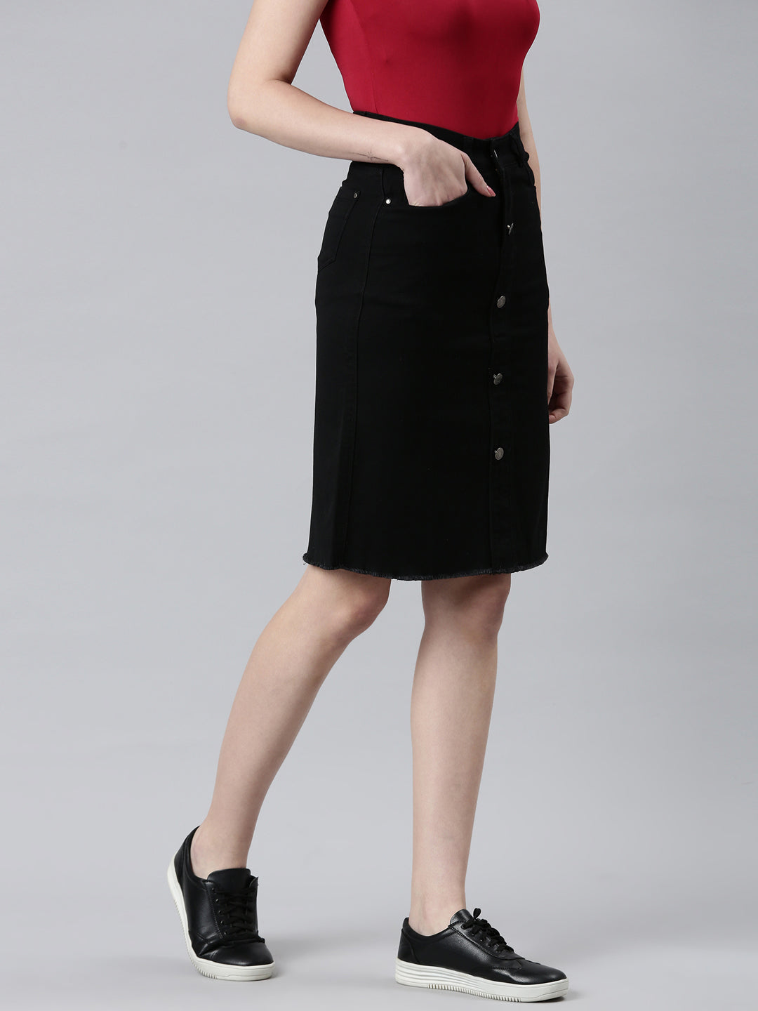 Women's Black Denim Above Knee-Length Pencil Skirt